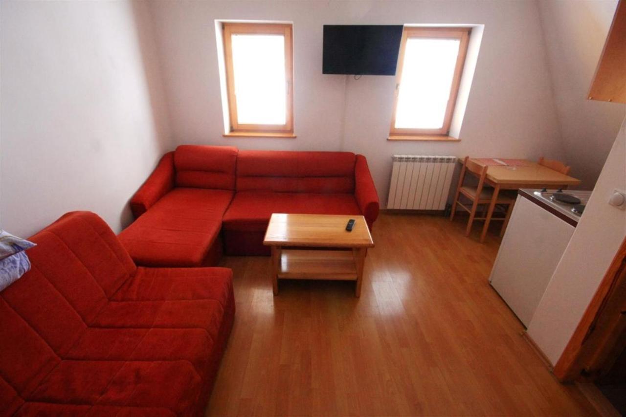 Apartments Prijatelji Яхорина Экстерьер фото